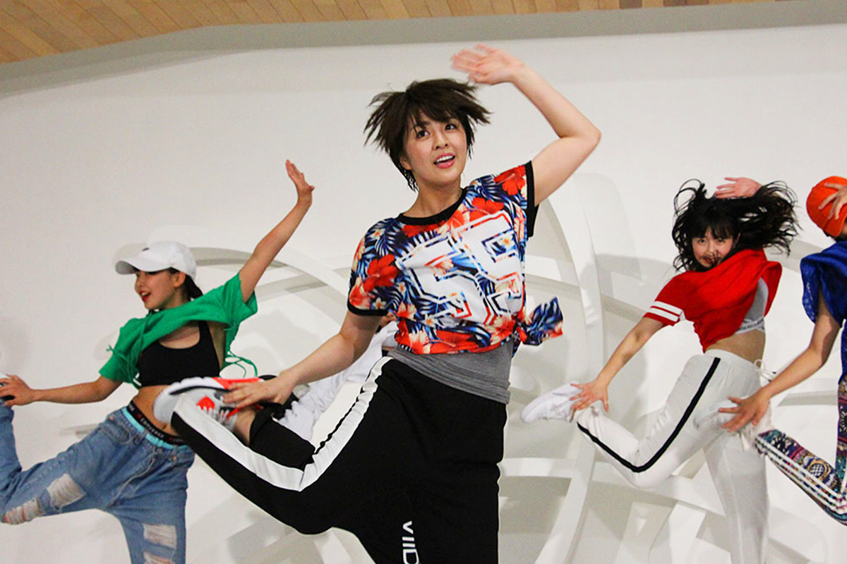 柳ゆり菜の踊れる!ヒットソングTV