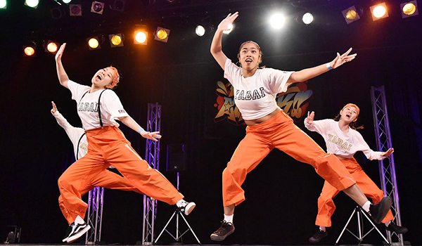 DANCE ATTACK!!