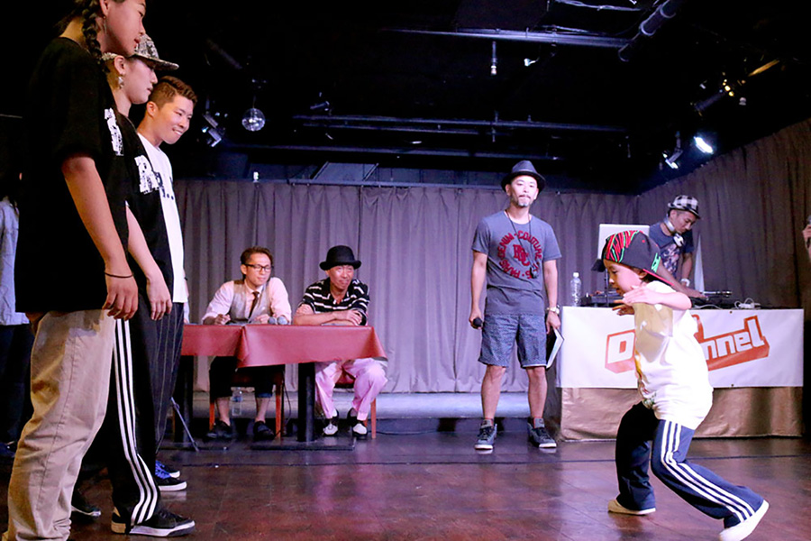DANCE BATTLE TV PROUD