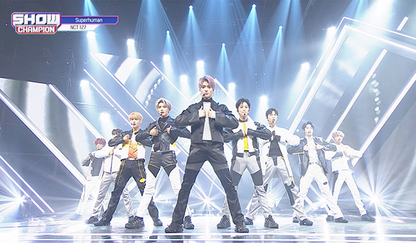 SHOW CHAMPION