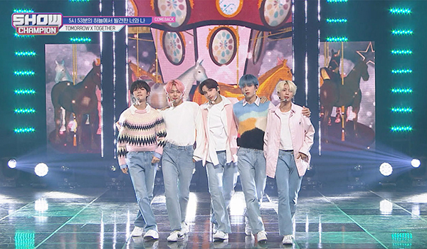 SHOW CHAMPION