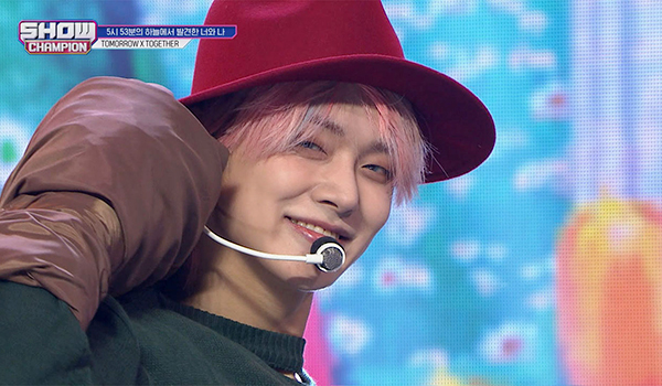 SHOW CHAMPION