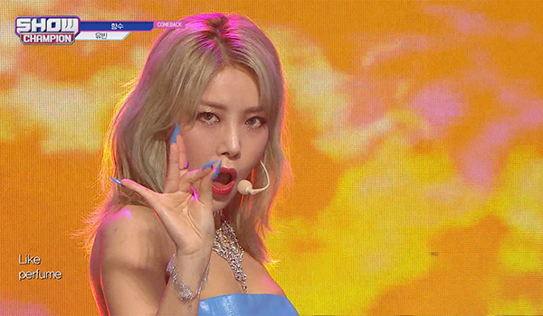 SHOW CHAMPION