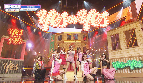 SHOW CHAMPION