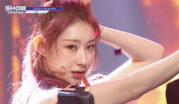 SHOW CHAMPION
