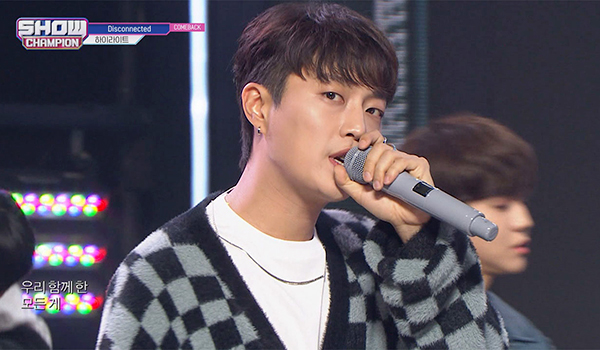 SHOW CHAMPION