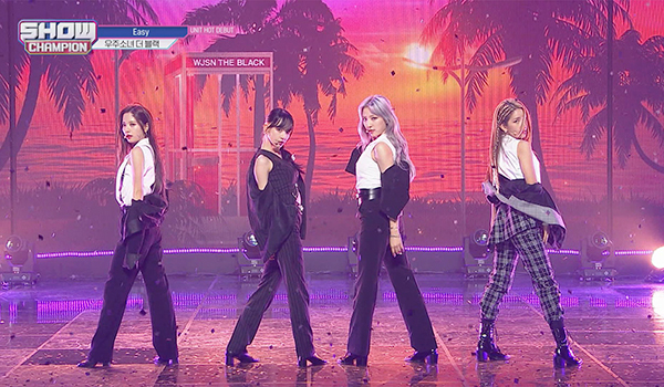 SHOW CHAMPION