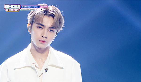 SHOW CHAMPION