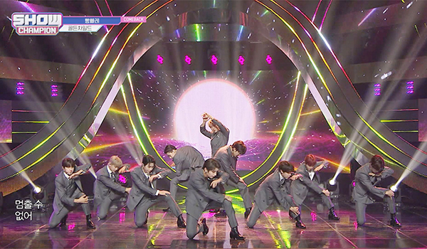 SHOW CHAMPION