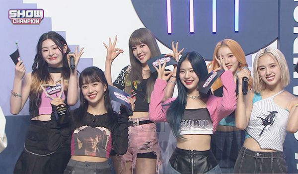SHOW CHAMPION
