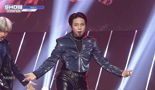 SHOW CHAMPION