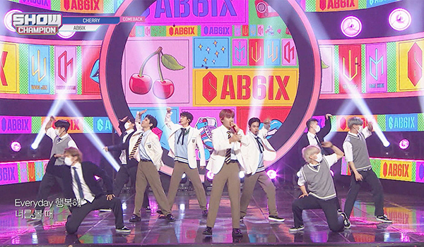 SHOW CHAMPION