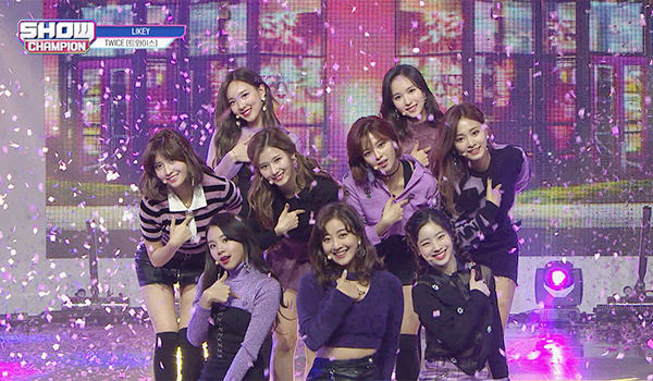 SHOW CHAMPION