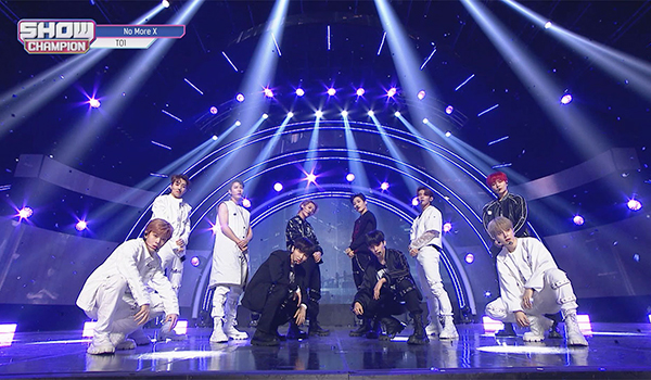 SHOW CHAMPION