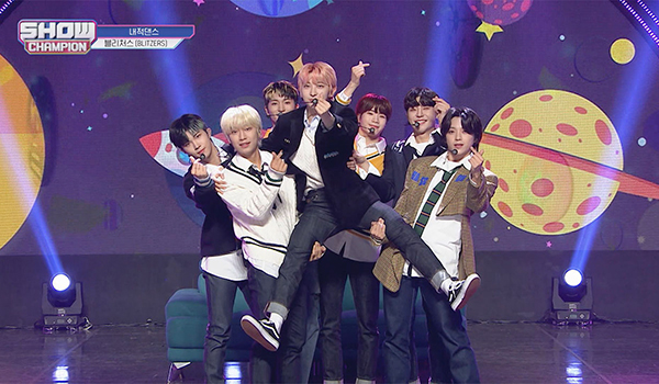 SHOW CHAMPION