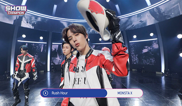 SHOW CHAMPION