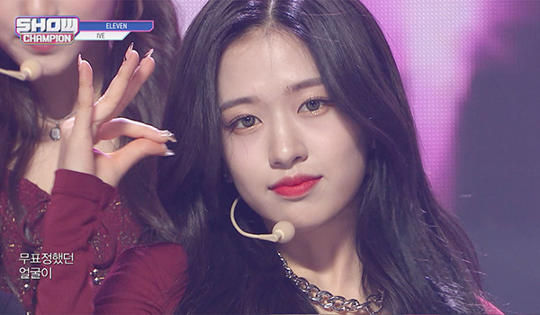 SHOW CHAMPION