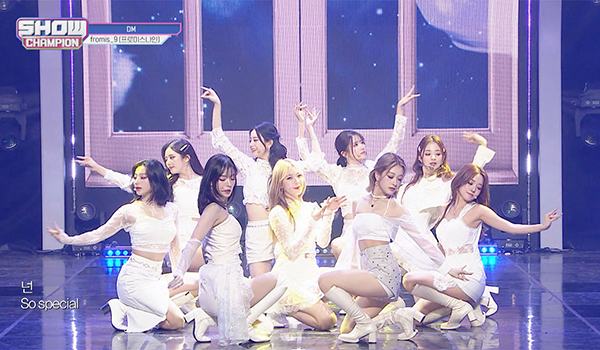 SHOW CHAMPION