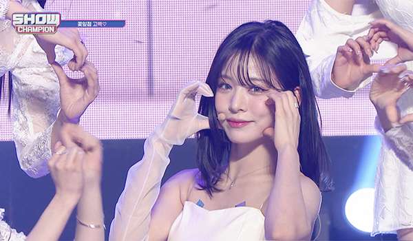SHOW CHAMPION