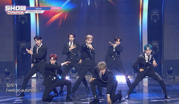 SHOW CHAMPION