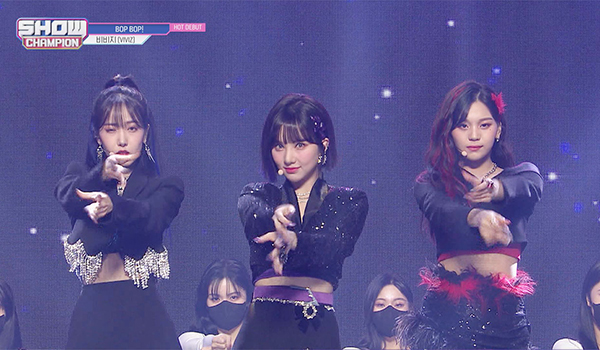 SHOW CHAMPION