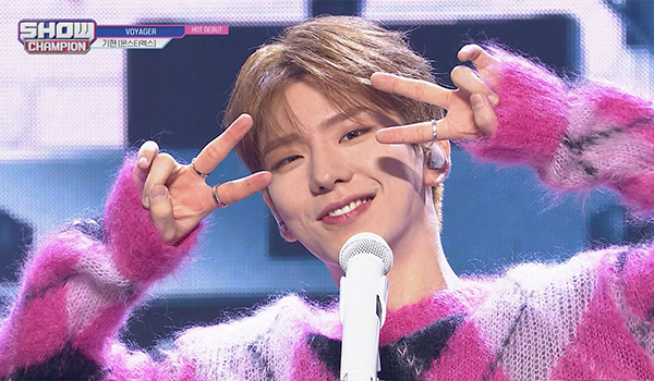 SHOW CHAMPION