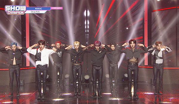 SHOW CHAMPION