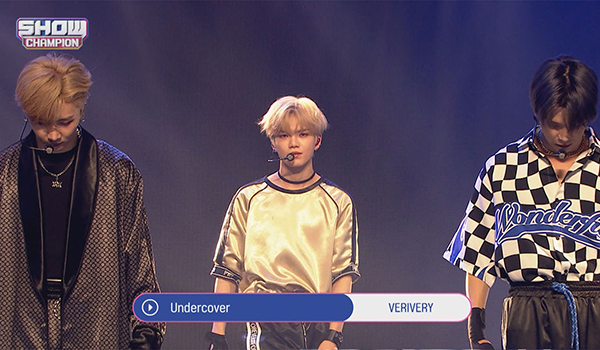 SHOW CHAMPION