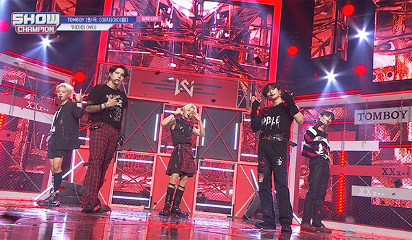 SHOW CHAMPION