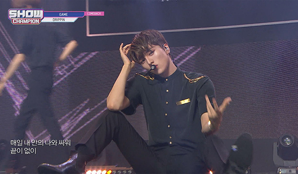 SHOW CHAMPION