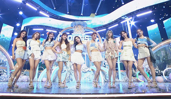 SHOW CHAMPION