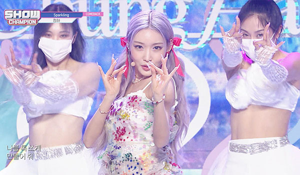 SHOW CHAMPION