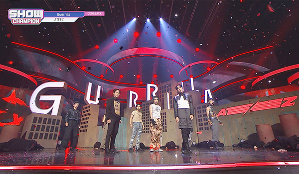 SHOW CHAMPION