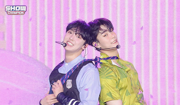 SHOW CHAMPION