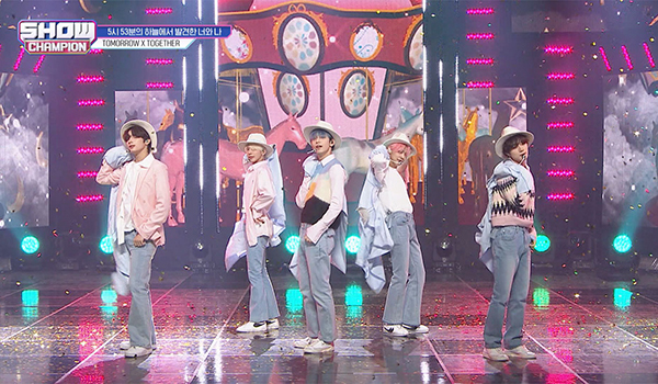 SHOW CHAMPION
